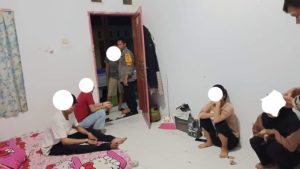 Anggota Polsek Wotu Temukan Perempuan dan Laki-laki Dalam Kamar Kontrakan