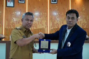 Bupati Luwu Timur MoU dengan Universitas Bosowa Makassar, Prof Batara Surya: Kami Beri Fasilitas Terbaik