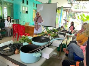 UPTD PKM Nuha Latih Ibu PKK dan Kader Posyandu Buat PMT Berbasis Pangan Lokal