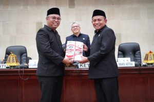 Budiman Jawab Pandangan Fraksi DPRD Luwu Timur Pada 3 Ranperda
