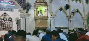 Ceramah di Masjid At-Taqwa Towuti, Ketua DPRD Luwu Timur Aripin Ajak Makmurkan Masjid