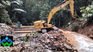 Terjunkan Excavator, Direktur PT Gunung Verbeck Karebbe Bantu Penanganan Krisis Air Bersih PDAM Luwu Timur