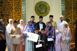 Safari Ramadhan di Nuha, Budiman Serahkan Santunan Anak Yatim