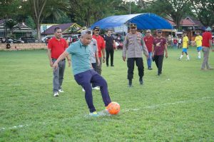 Budiman Buka Turnamen Mini Soccer Bupati Cup Tahun 2023 di Wotu