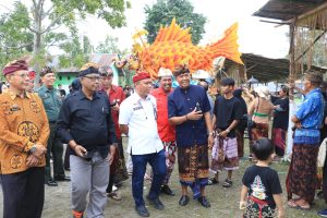 Bupati Budiman Ngaben Massal di Cendana Hitam