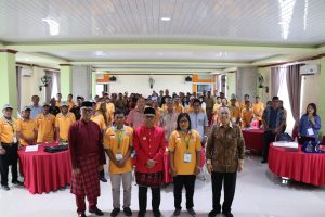 Petani Sawit Luwu Timur Dilatih Panen dan Pasca Panen