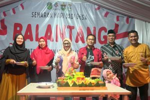 Ketua PKK Luwu Timur di Hari Jadi Desa Balantang ke-26: Meriah dan Kreatif