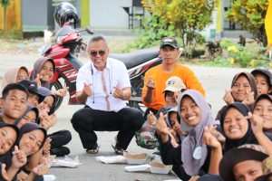Momen Paskibra Burau Foto Bareng Bupati Budiman