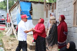 Bupati Budiman Kunjungi Korban Kebakaran di Balantang, Camat Malili Kasih Kabar Baik