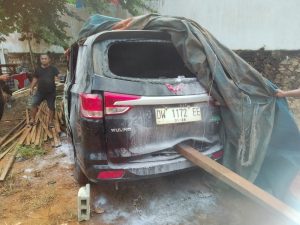 Mobil Wulling Terbakar di SPBU Asuli Luwu Timur