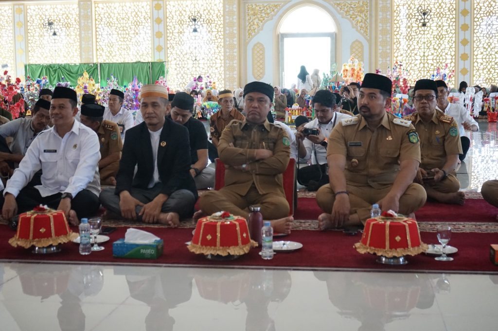 Bupati dan Wabup Luwu Timur Maulid di Masjid Babul Khair Malili