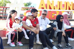 Bupati dan Wabup Luwu Timur Ikut Aksi Solidaritas Peduli Palestina di Anjungan Sungai Malili