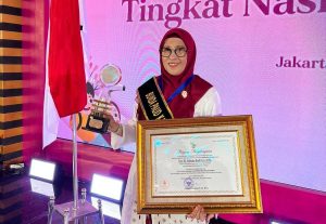 Peduli Gerakan Transisi PAUD ke SD, Sufriaty Budiman Diberi Penghargaan Kemendikbudristek