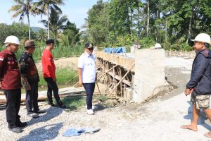 Pastikan Kualitas, Bupati Luwu Timur Sidak Sejumlah Proyek