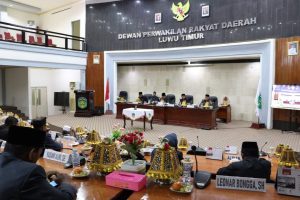 DPRD dan Pemkab Luwu Timur Tandatangani RPJPD 2025-2045
