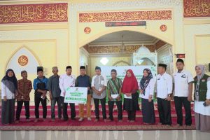 490 Marbot Masjid dan Musholah se Luwu Timur Terima ‘Hadiah’