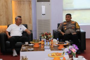 Ada Apa Kapolres Datangi Kantor Bupati Luwu Timur?