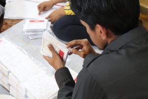 Bawaslu Luwu Timur Temukan 45.730 Surat Suara DPRD Kabupaten Rusak