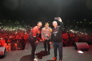 Selfi DA Hibur Warga di Momen HJL ke 756 dan HPRL ke 78 di Luwu Timur