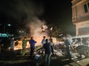 Dukung Pemilu Damai 2024, Kesbangpol Luwu Timur Ikut Bakar Surat Suara