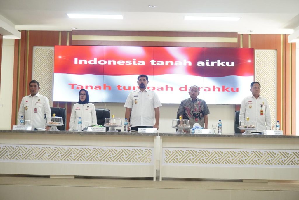 Wakil Ketua DPRD HM Siddiq BM Laporkan IUP di ‘Halaman’ Kantor Bupati Luwu Timur