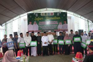 Safari Ramadhan di Malili, Budiman Serahkan Hibah Lembaga Keagamaan