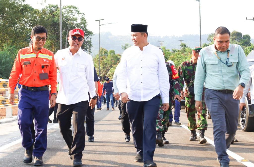 Bupati Luwu Timur Resmikan Jembatan Fly Over Ferrari Panjang 500 Meter