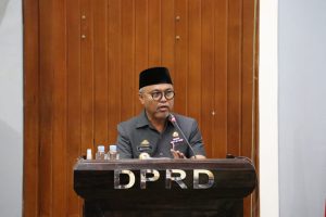 Bupati Jawab Pandangan Fraksi DPRD Luwu Timur Soal Ranperda Penyelenggaraan KLA