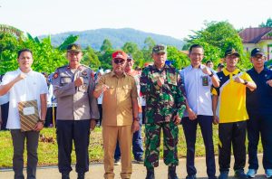 Depan Kantor DPRD Pusat Peringatan Hari Bumi di Luwu Timur