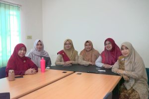 Dharma Wanita Persatuan Luwu Timur Peringati Hari Kartini Lintas Indonesia
