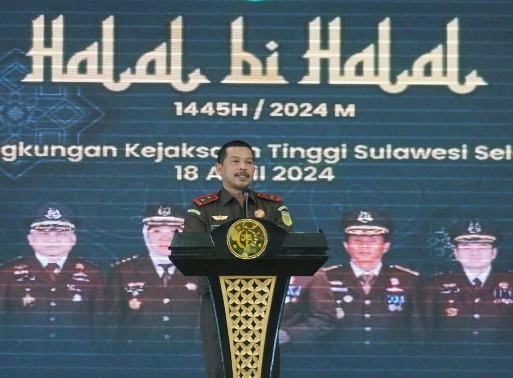 Halal Bihalal dengan Jajaran, Kejati Sulsel Agus Salim Kutip Pesan Jaksa Agung: Rendah Hati