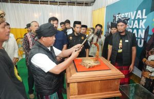 Budiman-Akbar Upacara Adat Mattompang Benda Pusaka Lapangan Iniaku