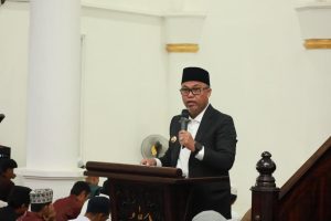 Bupati dan Wabup Luwu Timur Bawa Keluarga Salat Idul Adha di Masjid Agung Malili