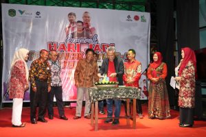 Harapan Bupati Budiman  di Semarak Hari Jadi Desa Puncak Indah ke-31