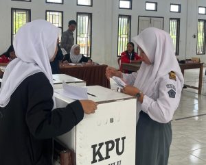 KPU Luwu Timur Kolaborasi Mahasiwa KKNT 112 Unhas Gagas Program Simpel