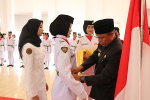 HUT RI ke-79, Bupati Budiman Kukuhkan 70 Paskibra