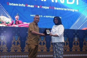 Sukses SRIKANDI, Luwu Timur Terima Penghargaan dari ANRI