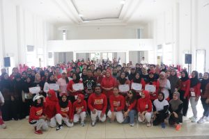 Ketua TP PKK Lutim Buka TOT Senam Jantung Sehat Seri 3