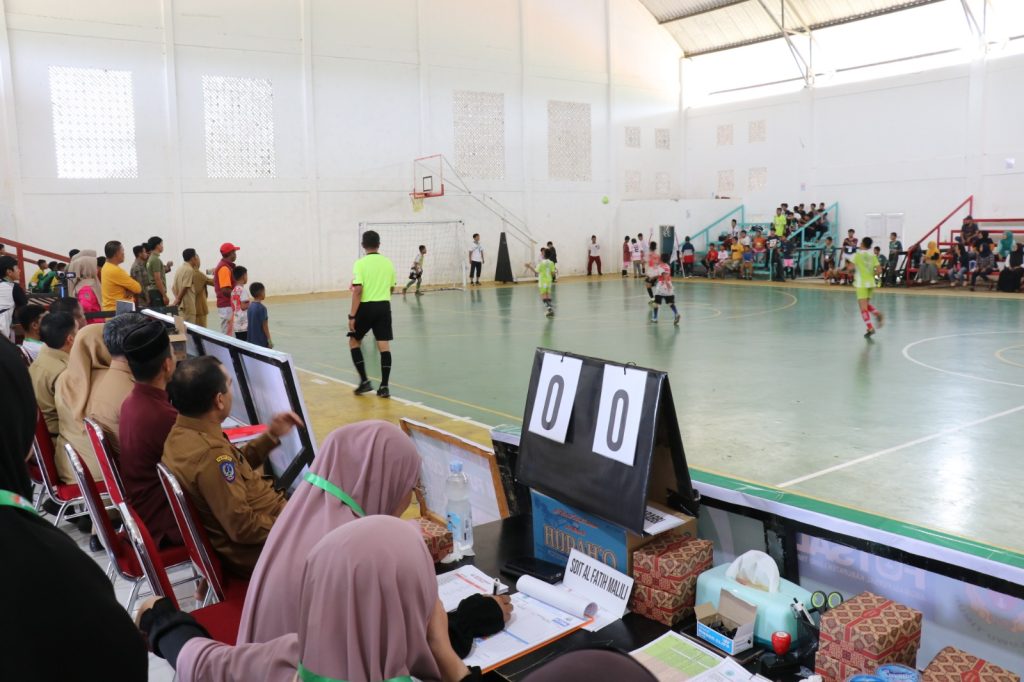 Pjs Bupati Luwu Timur Nobar SDIT Insan Rabbani Futsal Cup I