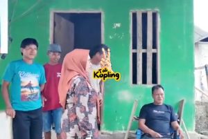 Sufriaty Sambangi Posko IBAS-Puspa: Saya Ini Istri Bupati, yang Lain Itu Masyarakat Biasa