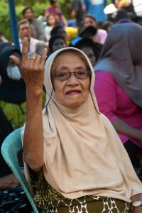 Opu Soji yang Bahagia, IBAS-Puspa Perhatikan Lansia Luwu Timur