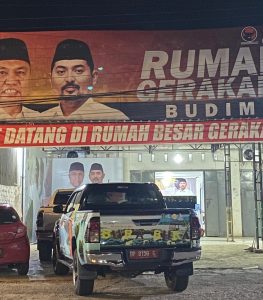 FOTO: Mobil Dinas DP 8156 G Parkir Depan Posko Paslon Budiman-Akbar, Bawaslu?