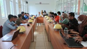 Kepala DLH Luwu Timur Tekankan ke Pengusaha Pentingnya Laporan Lingkungan