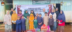 KPU Luwu Timur Santuni Anak Yatim Yayasan Pembinaan Muallaf Al-Huda Ossu Mondo Perdido Timur