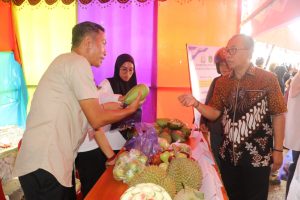 Pengendalian Inflasi, Sekda Luwu Timur Apresiasi Pasar Murah Kejari