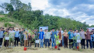 PT Vale IGP Pomalaa Kolaborasi dengan Gubernur Sultra Tanam Pohon Serentak untuk Ketahanan Pangan dan Masa Depan Bumi