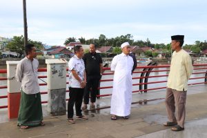 Bupati Irwan Tinjau Anjungan Sungai Malili dan Andi Nyiwi Park