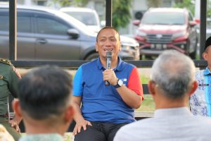 Bupati Kumpul Pejabatnya di Lapangan Bahas Pemantapan HUT Luwu Timur ke-22