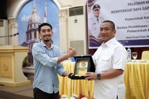 Bupati Irwan Buka Pelatihan UMKM Program Dukungan Dana Hingga Rp 50 Juta