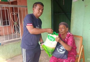 Gerakan Jumat Sedekah Bagi Sembako di Malili dan Baruga